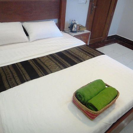 Marany Guesthouse Kampot Bagian luar foto