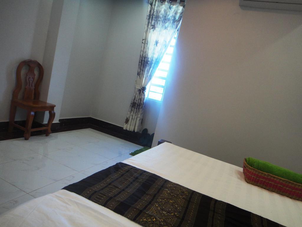 Marany Guesthouse Kampot Bagian luar foto