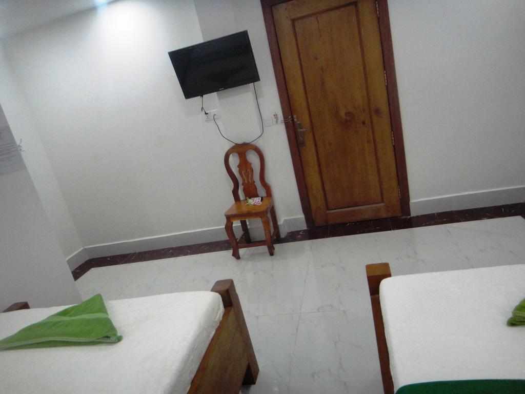 Marany Guesthouse Kampot Bagian luar foto