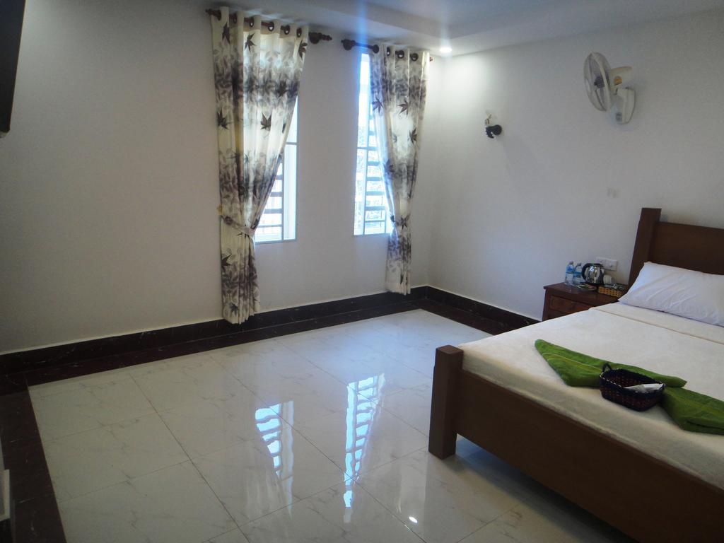 Marany Guesthouse Kampot Bagian luar foto
