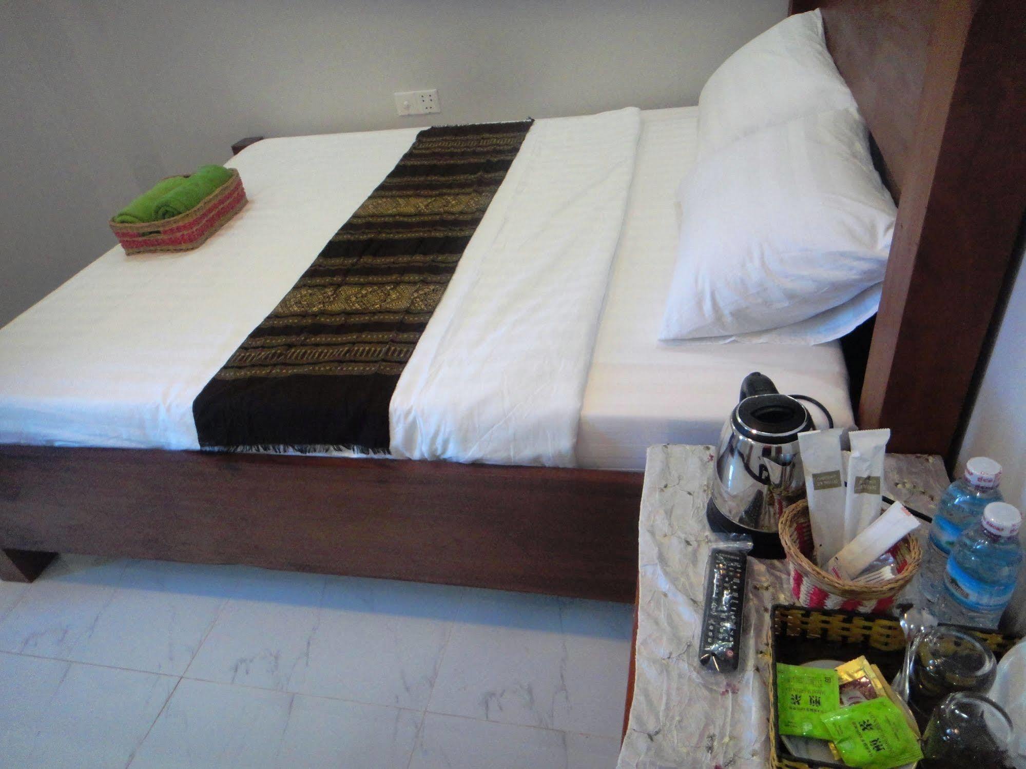 Marany Guesthouse Kampot Bagian luar foto