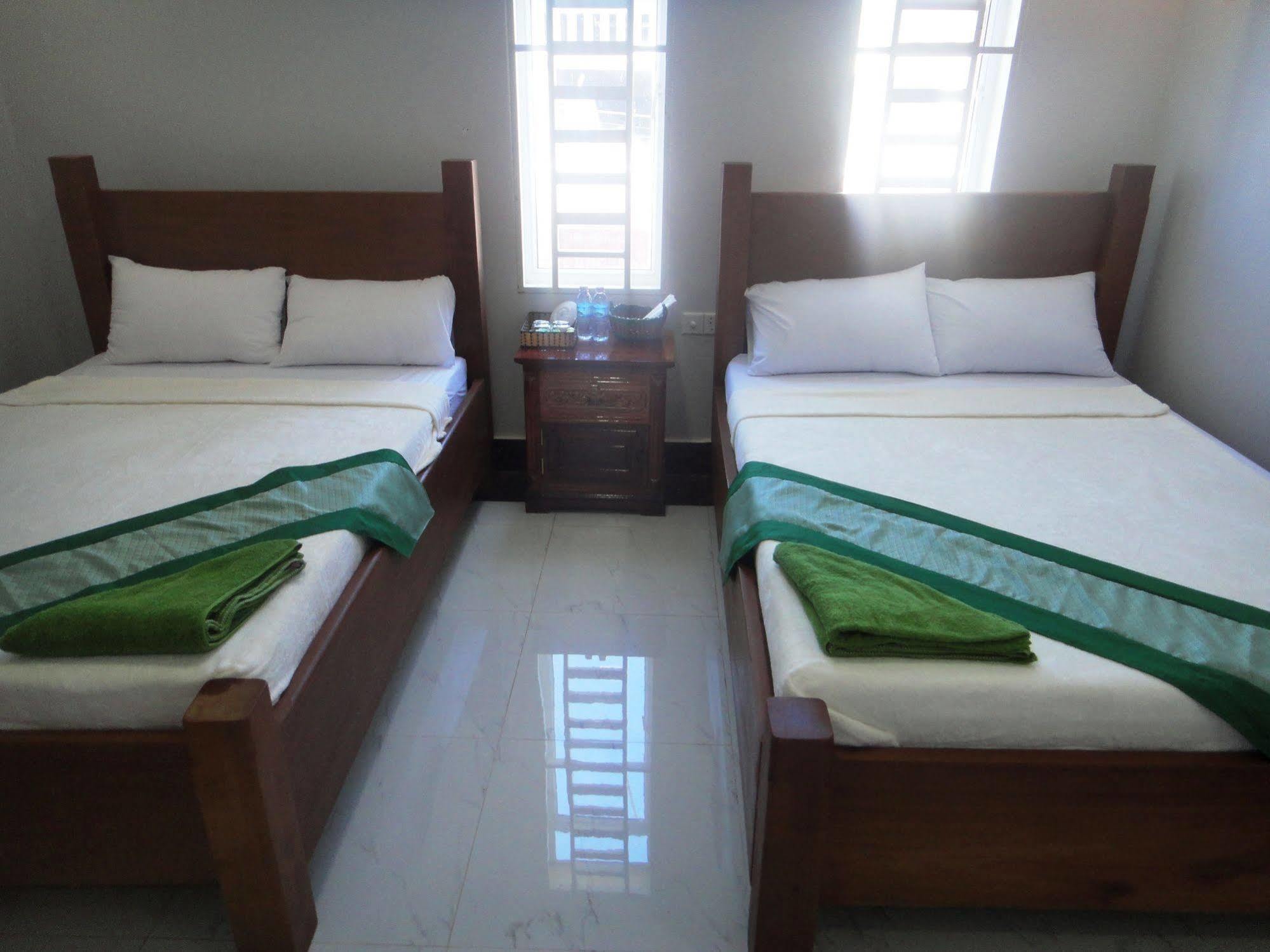 Marany Guesthouse Kampot Bagian luar foto