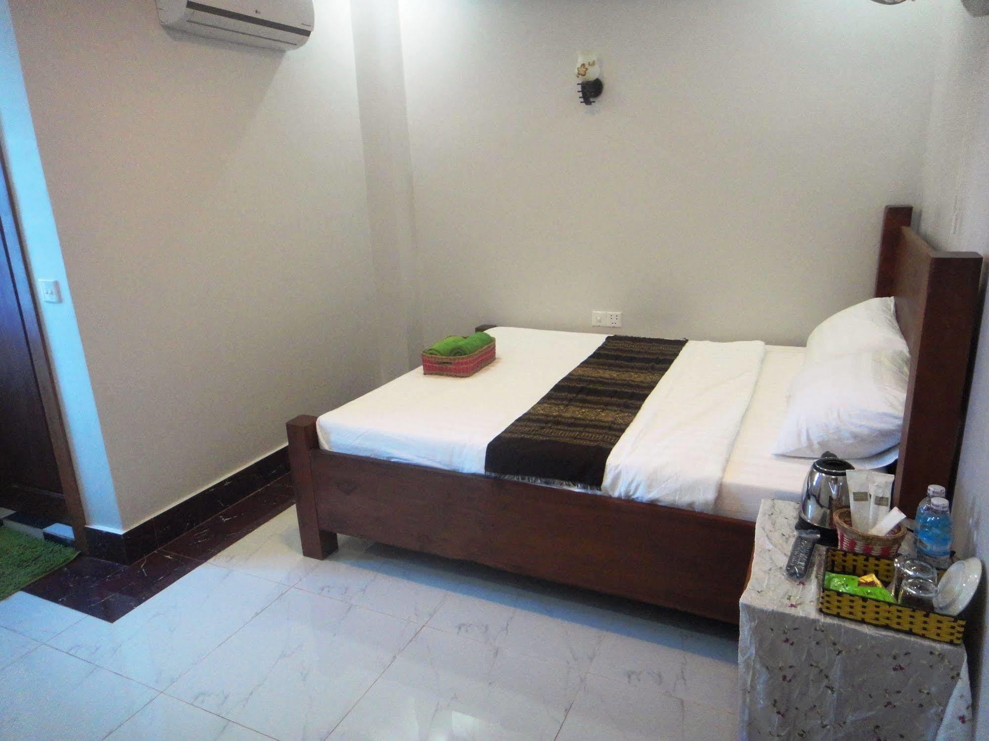 Marany Guesthouse Kampot Bagian luar foto